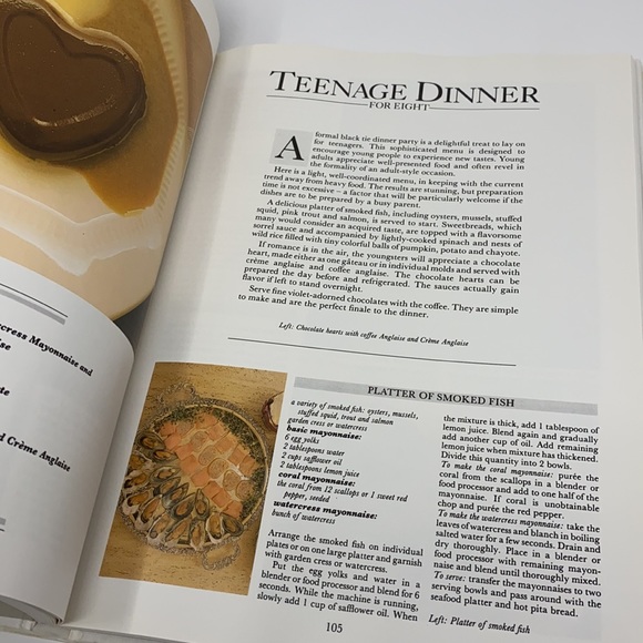 Vogue Entertaining Coffee Table Book - Picture 9 of 14